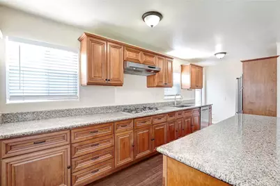 1236 W Elberon Avenue, San Pedro, CA 90732 - Photo 9