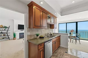 727 Esplanade, Redondo Beach, CA 90277 - Photo 17