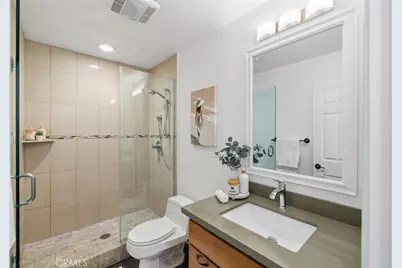 727 Esplanade #306, Redondo Beach, CA 90277 - Photo 21
