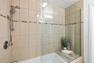 727 Esplanade, Redondo Beach, CA 90277 - Photo 49