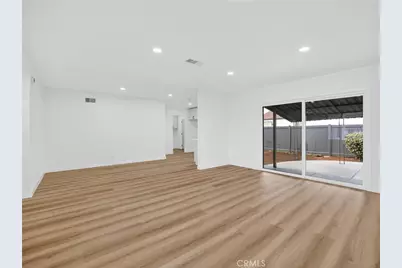 13737 Casimir Ave, Gardena, CA 90249 - Photo 9
