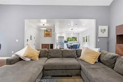 129 N Crescent Heights, Los Angeles, CA 90048 - Photo 5