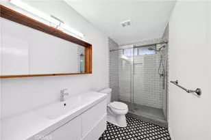 15020 Victory Blvd, Van Nuys, CA 91411 - Photo 13