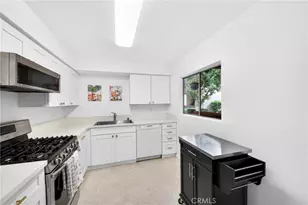 15020 Victory Blvd, Van Nuys, CA 91411 - Photo 5