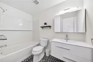 15020 Victory Blvd, Van Nuys, CA 91411 - Photo 19