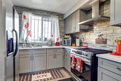 240 W Queen Street #9, Inglewood, CA 90301 - Photo 13
