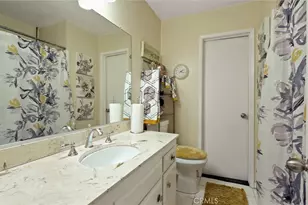 240 W Queen St, Inglewood, CA 90301 - Photo 17