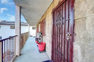 240 W Queen St, Inglewood, CA 90301 - Photo 35