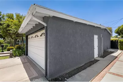 2635 Gondar Avenue, Long Beach, CA 90815 - Photo 35