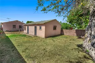 3221 W 113th St, Inglewood, CA 90303 - Photo 31