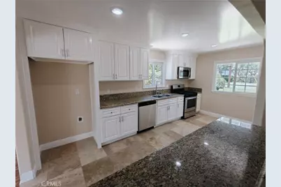 22336 Saticoy, Canoga Park, CA 91303 - Photo 17