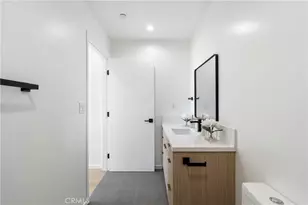 2517 Alsace Ave, Los Angeles, CA 90016 - Photo 21