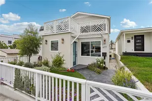 677 5th St, Hermosa Beach, CA 90254 - Photo 1