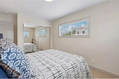 677 5th Street, Hermosa Beach, CA 90254 - Photo 27