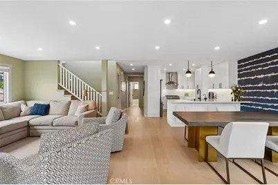 677 5th Street, Hermosa Beach, CA 90254 - Photo 3