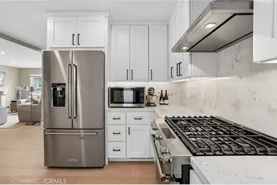 677 5th Street, Hermosa Beach, CA 90254 - Photo 21