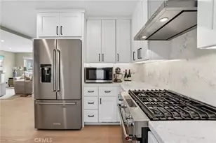 677 5th St, Hermosa Beach, CA 90254 - Photo 21