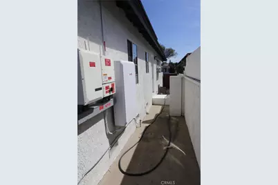 11925 Daleside Avenue, Hawthorne, CA 90250 - Photo 31