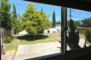 24113 Hartland, West Hills, CA 91307 - Photo 19