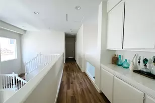 1129 W Capitol Dr, San Pedro, CA 90732 - Photo 11
