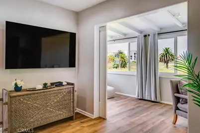 323 Culver Boulevard, Playa del Rey, CA 90293 - Photo 45
