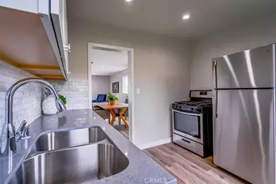 323 Culver Boulevard, Playa del Rey, CA 90293 - Photo 19