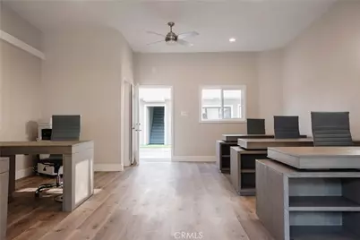 323 Culver Boulevard, Playa del Rey, CA 90293 - Photo 11