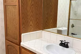 19305 Oneida, Apple Valley, CA 92307 - Photo 11