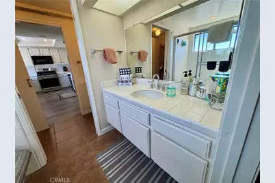 2336 Elden #B, Costa Mesa, CA 92627 - Photo 11