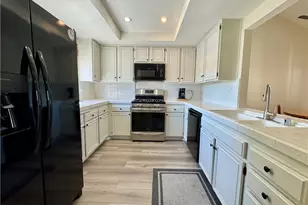 2336 Elden, Costa Mesa, CA 92627 - Photo 9