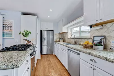 320 31st Street, Manhattan Beach, CA 90266 - Photo 9