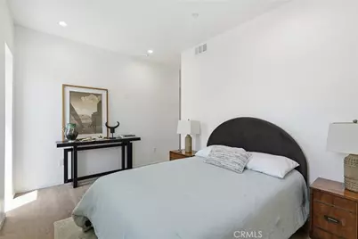 1430 S Cloverdale Avenue, Los Angeles, CA 90019 - Photo 11