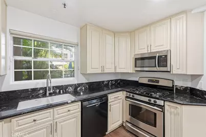 801 Pine #104, Long Beach, CA 90813 - Photo 5