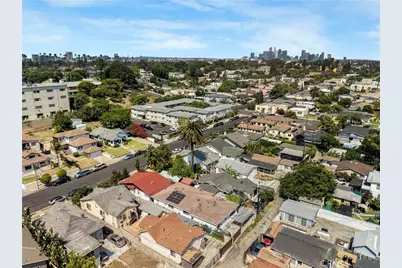 3206 W 27th, Los Angeles, CA 90018 - Photo 17