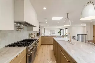 409 Crest Dr, Manhattan Beach, CA 90266 - Photo 13
