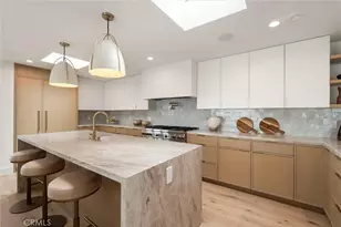 409 Crest Dr, Manhattan Beach, CA 90266 - Photo 11