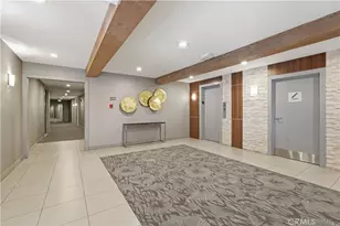 836 S Bundy Dr, Los Angeles, CA 90049 - Photo 31