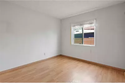 303 E Lincoln Street, Carson, CA 90745 - Photo 7