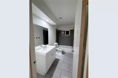 313 F, Bakersfield, CA 93304 - Photo 7