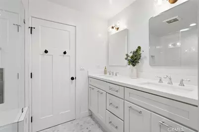 1240 15th Street, Hermosa Beach, CA 90254 - Photo 19