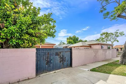 1700 W Raymond Street, Compton, CA 90220 - Photo 15