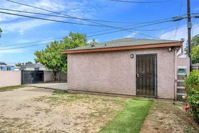1700 W Raymond Street, Compton, CA 90220 - Photo 13