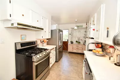 5206 Torrance Boulevard, Torrance, CA 90503 - Photo 19