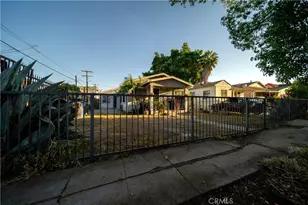 440 E 106th, Los Angeles, CA 90003 - Photo 19