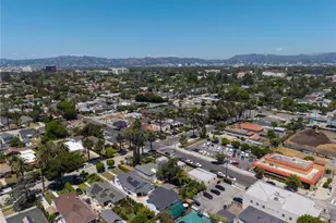 1106 S Victoria Ave, Los Angeles, CA 90019 - Photo 49