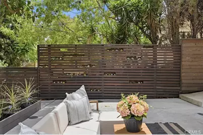 2448 Riverside Pl, Los Angeles, CA 90039 - Photo 45