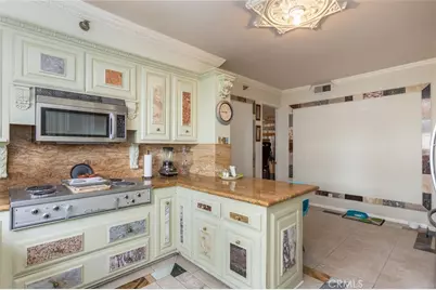 10550 Wilshire Boulevard #302, Los Angeles, CA 90024 - Photo 27