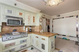 10550 Wilshire Blvd, Los Angeles, CA 90024 - Photo 27