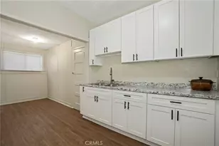 1037 W 46th St, Los Angeles, CA 90037 - Photo 5