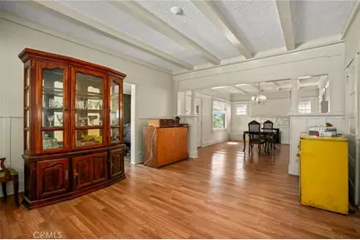 1037 W 46th Street, Los Angeles, CA 90037 - Photo 9